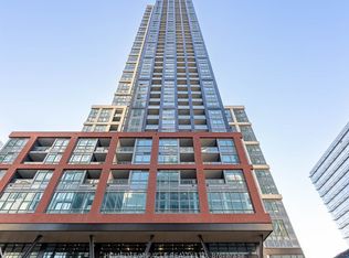 108 Peter St #1322, Toronto, ON M5V 0W2