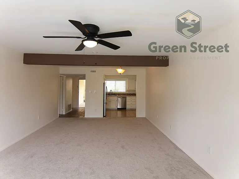 6812 Hyde Park Dr — Photo 7