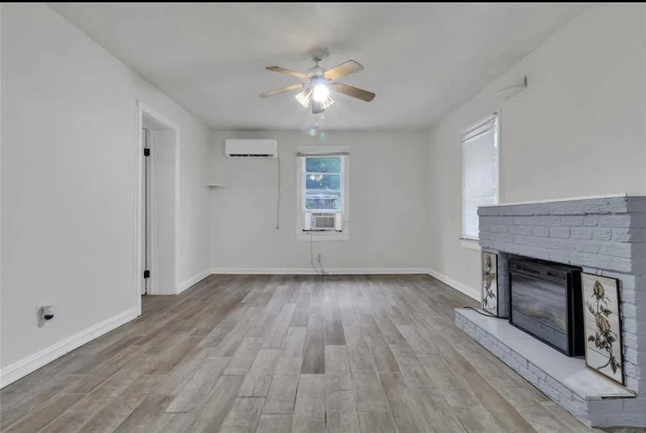 3 bed, 1205 sqft, $1,300 — Photo 3