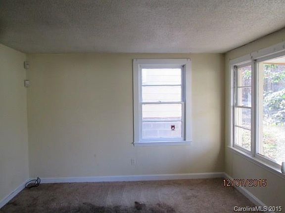 3rd image of 6514 Rockwell Blvd