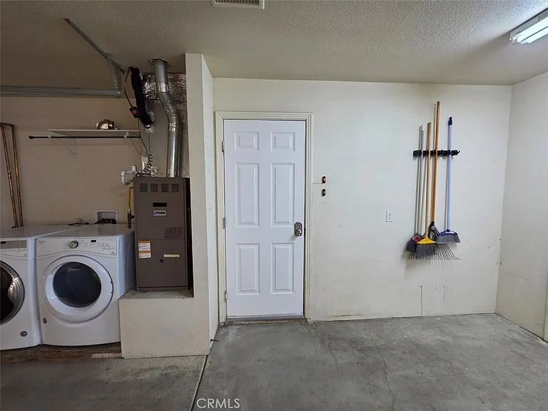 57215 Aranza Ct — Photo 19