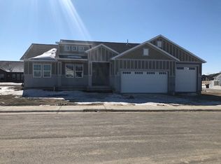 2246 Weatherby Ave, Rock Springs, WY 82901