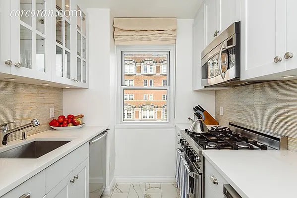 Sold by Corcoran | media 11