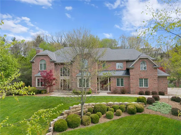 508 Salem Heights Dr, Gibsonia, PA 15044