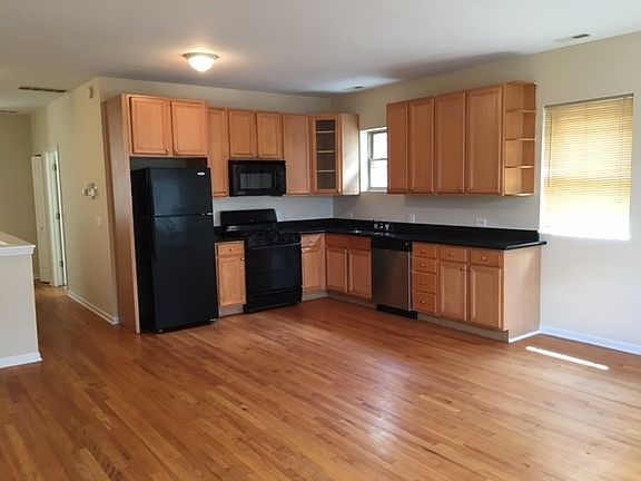 4th image of 1447 S Christiana Ave