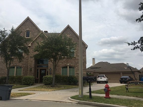 3rd image of 520 Jordan Creek Ct