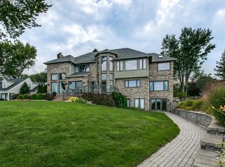 6300 Lakeshore Rd, Fort Gratiot, MI 48059