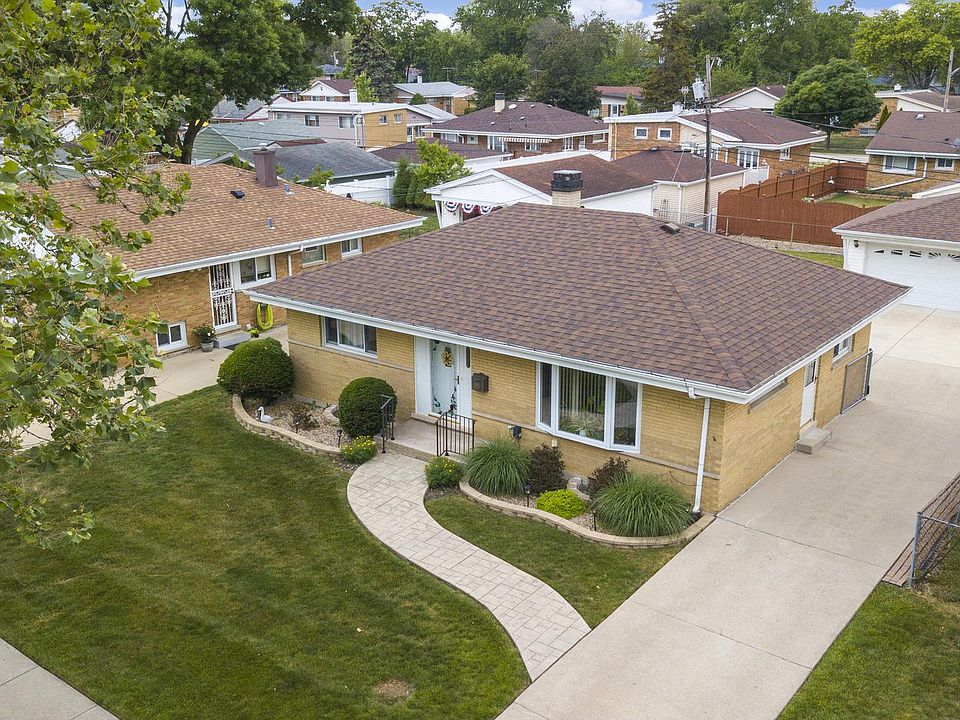 1st image of 2304 Boeger Ave