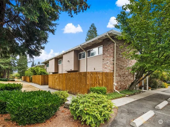 12251 SE 59th St, Bellevue, WA