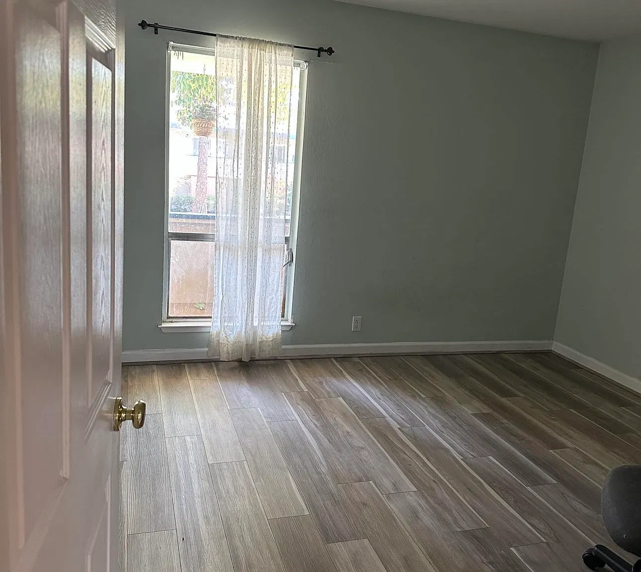 2 bed, 857 sqft, $2,250 — Photo 3