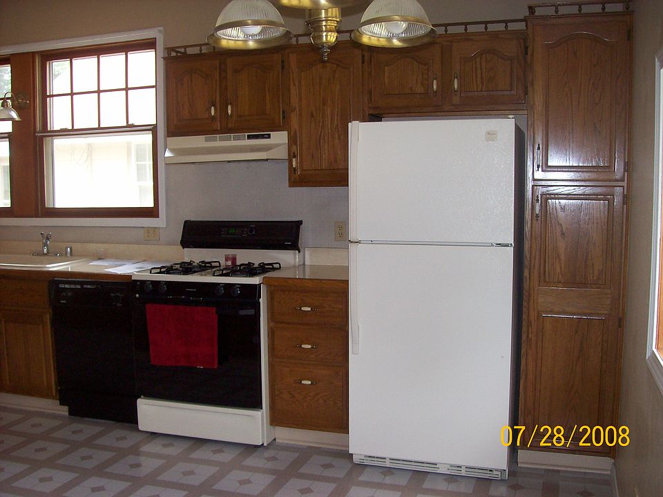 1st image of 1907 Latham St