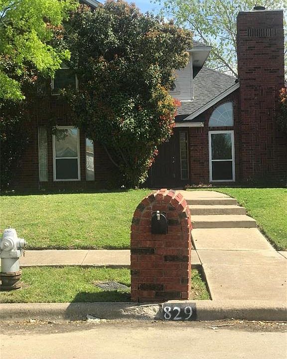 1st image of 829 Greenridge Dr