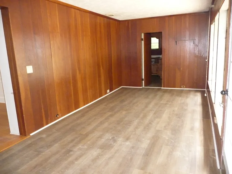 523 Highway 182 W — Photo 11