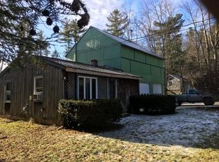 60 Streeter Rd, Sturbridge, MA 01518