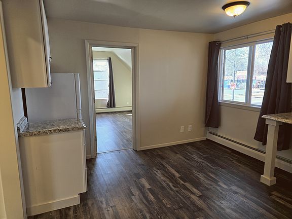 Kitchen / Main room