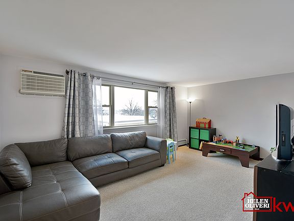 5th image of 386 Alles St APT 303