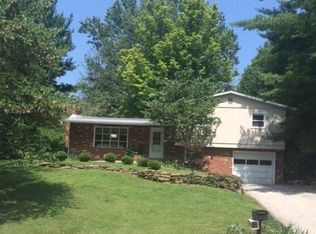 2109 E Wimbleton Ln, Bloomington, IN 47401