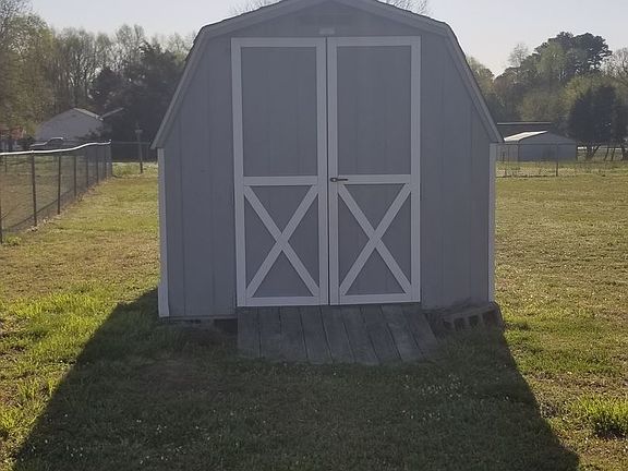 5th image of 3901 Susie Dr