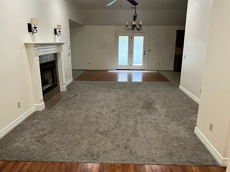 4116 N Rolling Meadows Dr — Photo 2