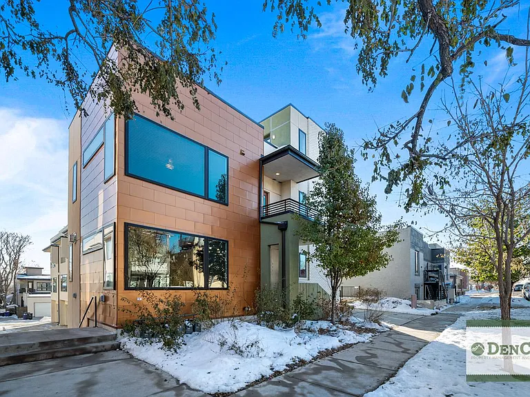 3118 Vallejo St — Photo 2