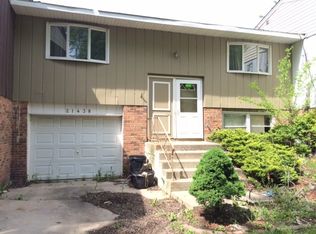 21438 Peterson Ave, Sauk Village, IL