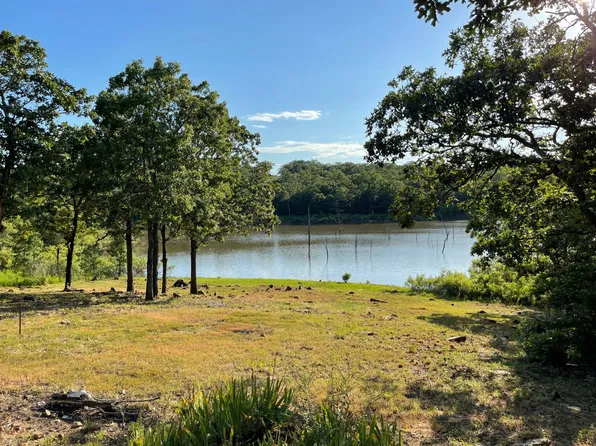 B14 Castaway Ct, Eufaula, OK 74432