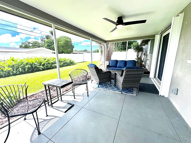 13926 Sunset Dr — Photo 20