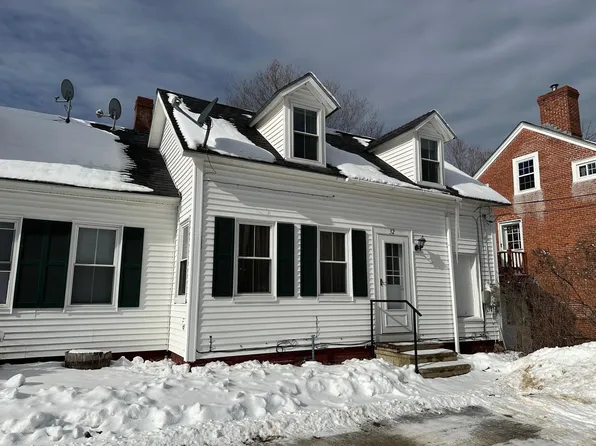 32 Main St, Bennington, NH 03442