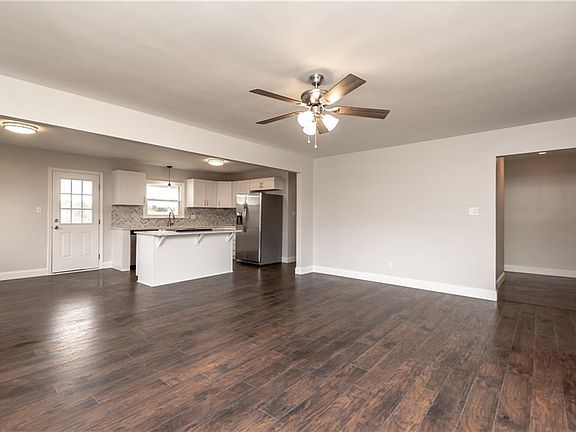 5th image of 2741 23rd Avenue Pl NE