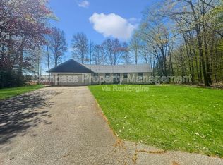 18325 W Spring Lake Rd, Spring Lake, MI 49456