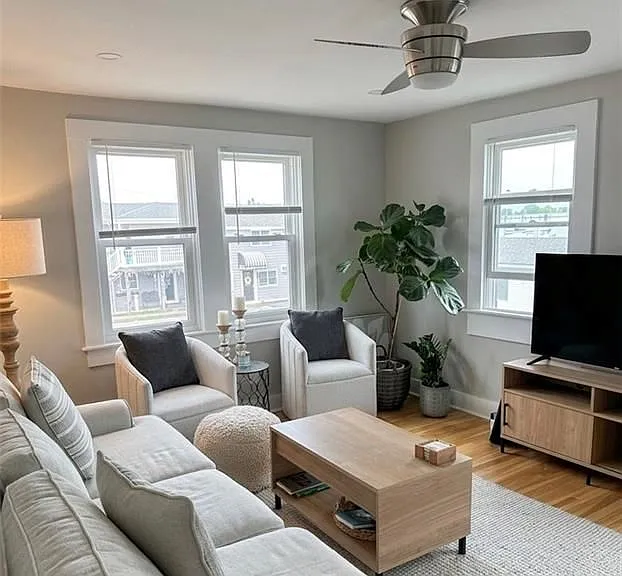 1 Phillips St #B — Photo 1