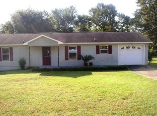 519 Greenberry Dr, Cantonment, FL 32533