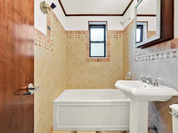 224-24 Union Tnpk image 20 of 29