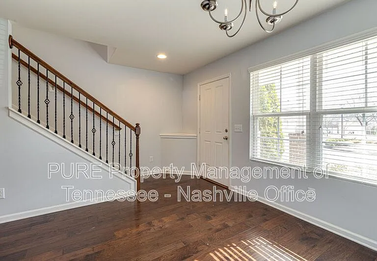 1251 Riverbrook Dr — Photo 5