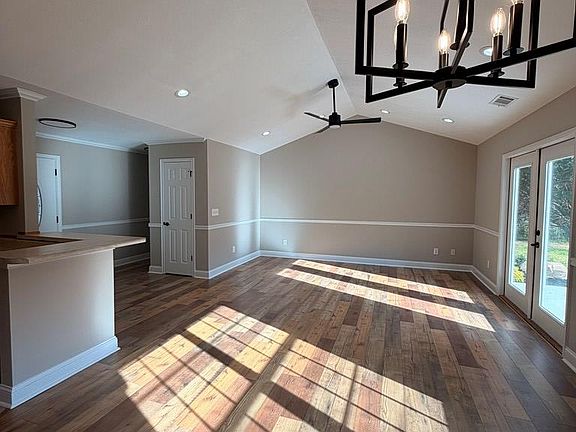 5th image of 4333 Ada St