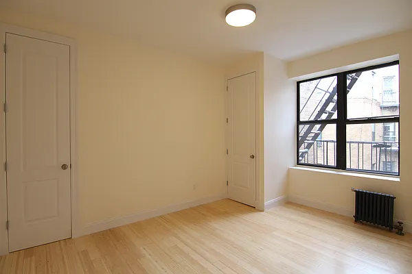 Rented by Compass | media 7