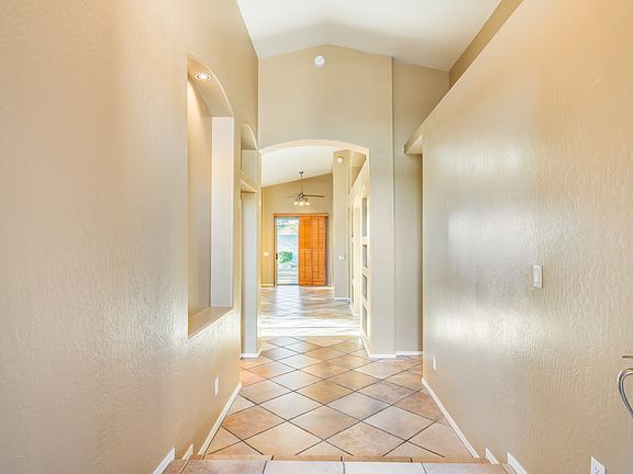 4th image of 29204 N 48th St