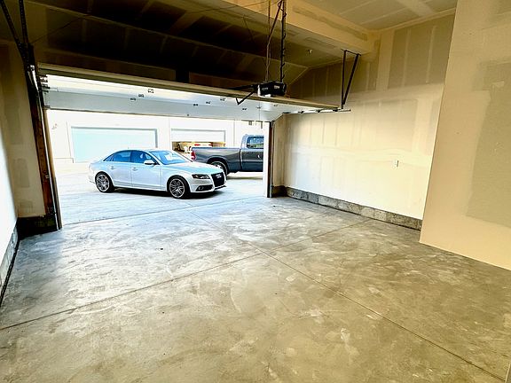 4th image of 454 Owl Dr #15