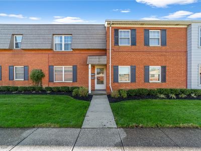 2829 Pease Dr #D412, Rocky River, OH, 44116