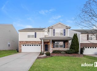 7416 Lamplighter Close Dr, Matthews, NC 28105