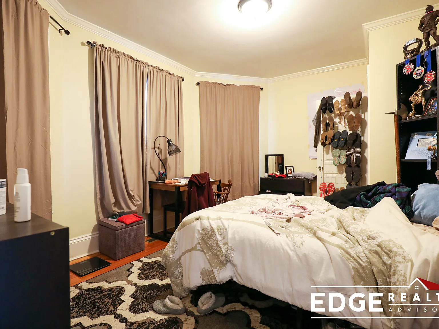 2 bed, 1000 sqft, $3,500 — Photo 4