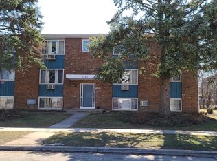 1335 Abbott Dr APT 6, Elgin, IL 60123