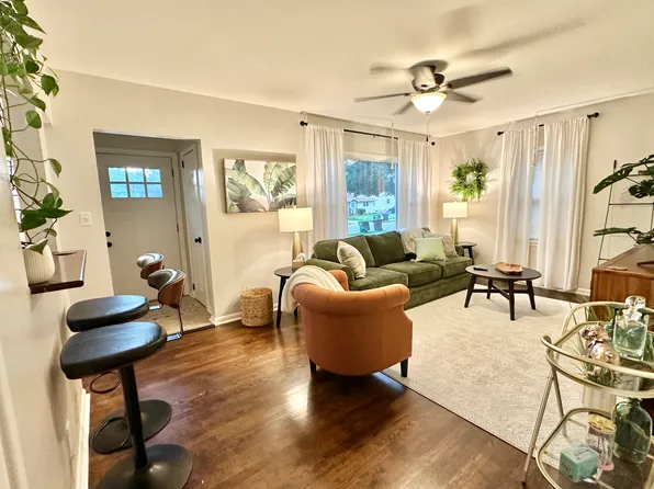 4008 67th St, Urbandale, IA 50322