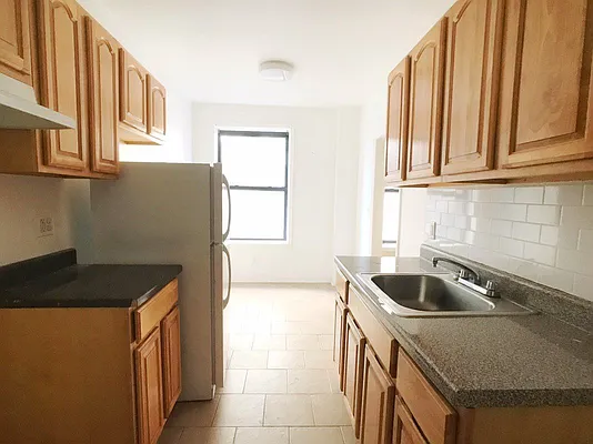 Rented by Bohemia Realty Group | media 10