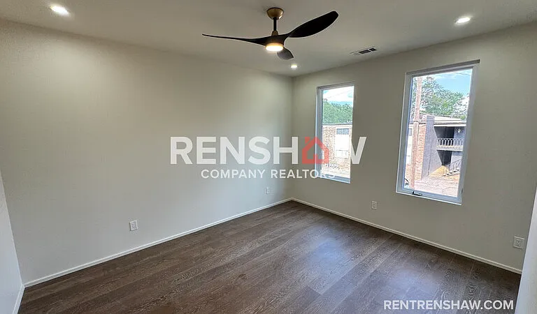 42 Angelus St — Photo 9