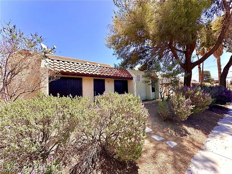 2112 Venus Ave #A — Photo 15