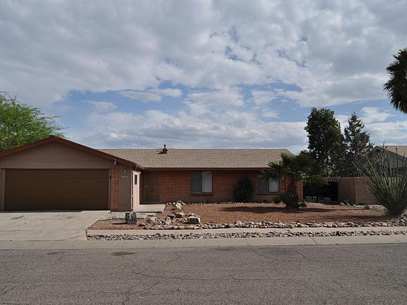 4th image of 1761 W Newhall Dr