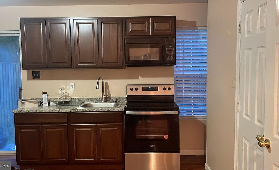 2nd image of 1528 Deep Gorge Ct