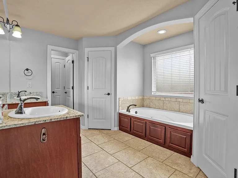 2981 N Raven Ln — Photo 12