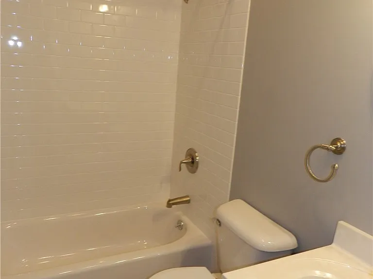 317 S Clinton St #4A — Photo 9